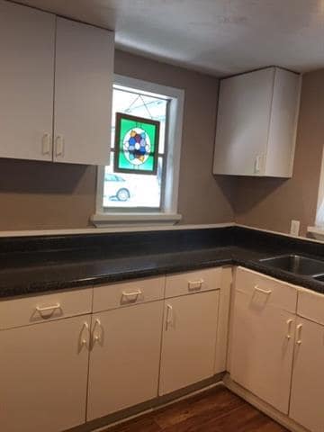 Building Photo - 4410 Bonham St