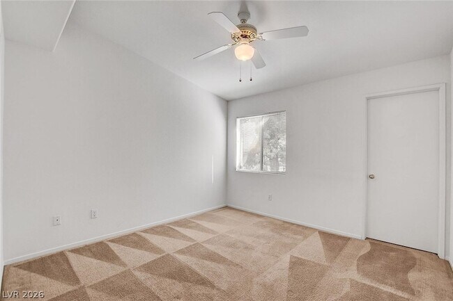 Building Photo - 7885 W Flamingo Rd