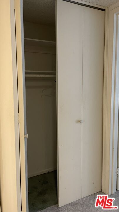 Building Photo - 4260 Vía Arbolada