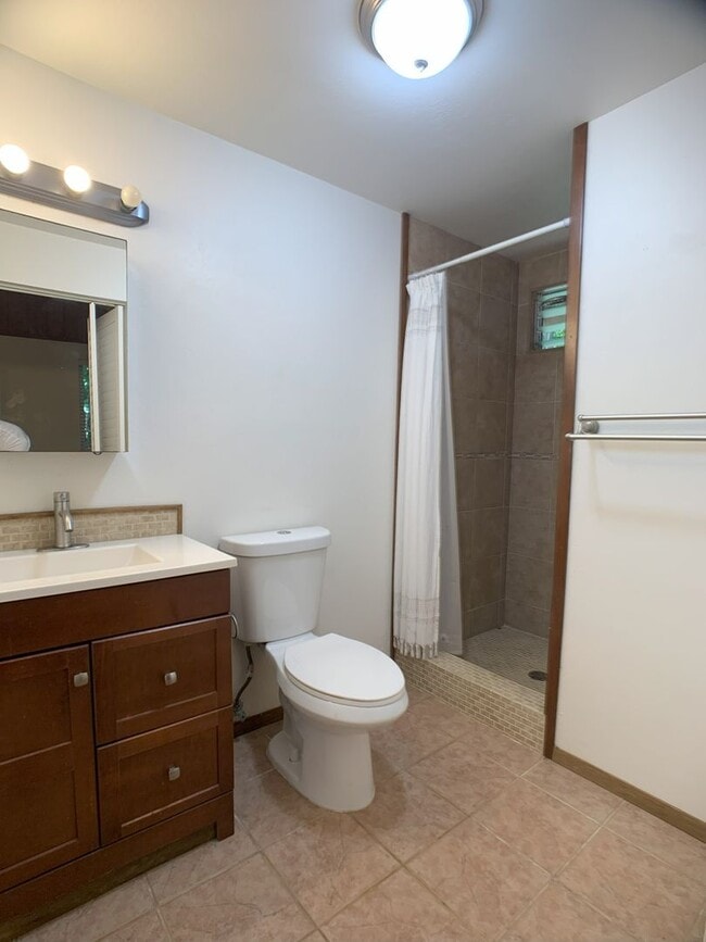 Building Photo - Kapaa 2 bedroom, 2 bath home for rent