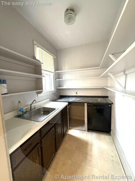 Building Photo - 55 Rindge Ave