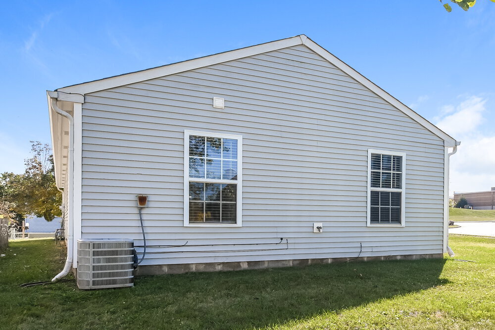 Building Photo - 526 Florence Dr