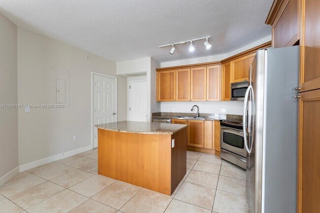 Building Photo - 55 Merrick Way