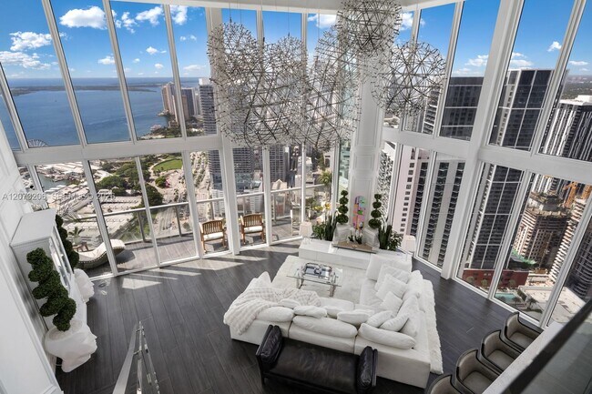 Building Photo - 888 Biscayne Blvd