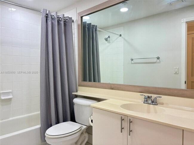 Building Photo - 10730 NW 66th St