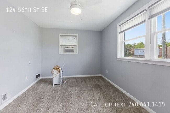 Building Photo - 124 56th St SE