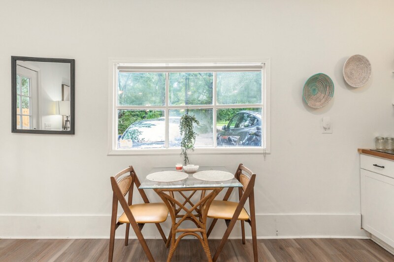 Building Photo - 2950 Ashley River Rd