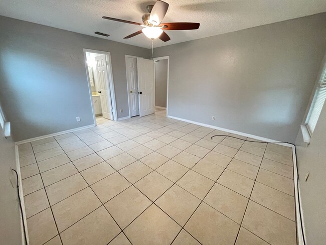 Building Photo - 2902 Trailridge Cir