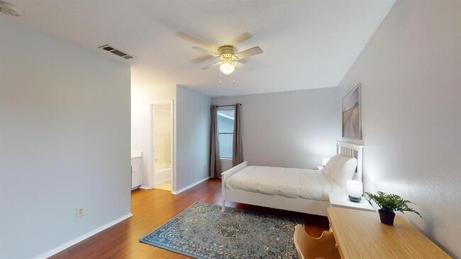 Building Photo - 7611 Lunar Dr