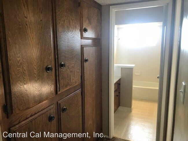 Building Photo - 5103 Appleblossom Dr