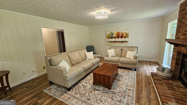 Building Photo - 810 Joy Dr