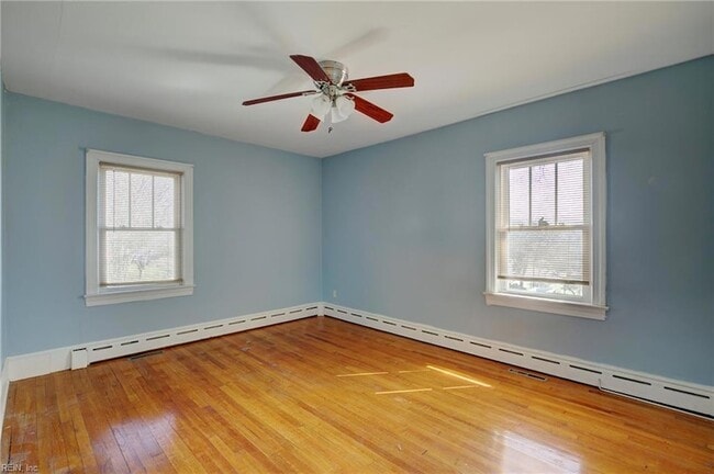 Building Photo - 7439 Lewis Ave