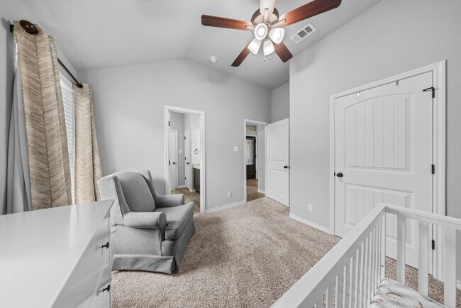 Building Photo - 2635 Settlers Oak Dr