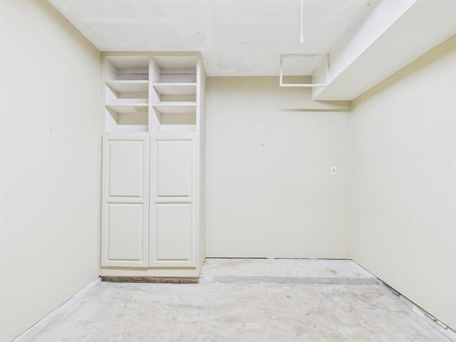 Building Photo - 14405 Tiffer Ln