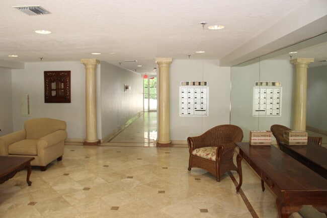 Building Photo - 1834 Brickell Ave