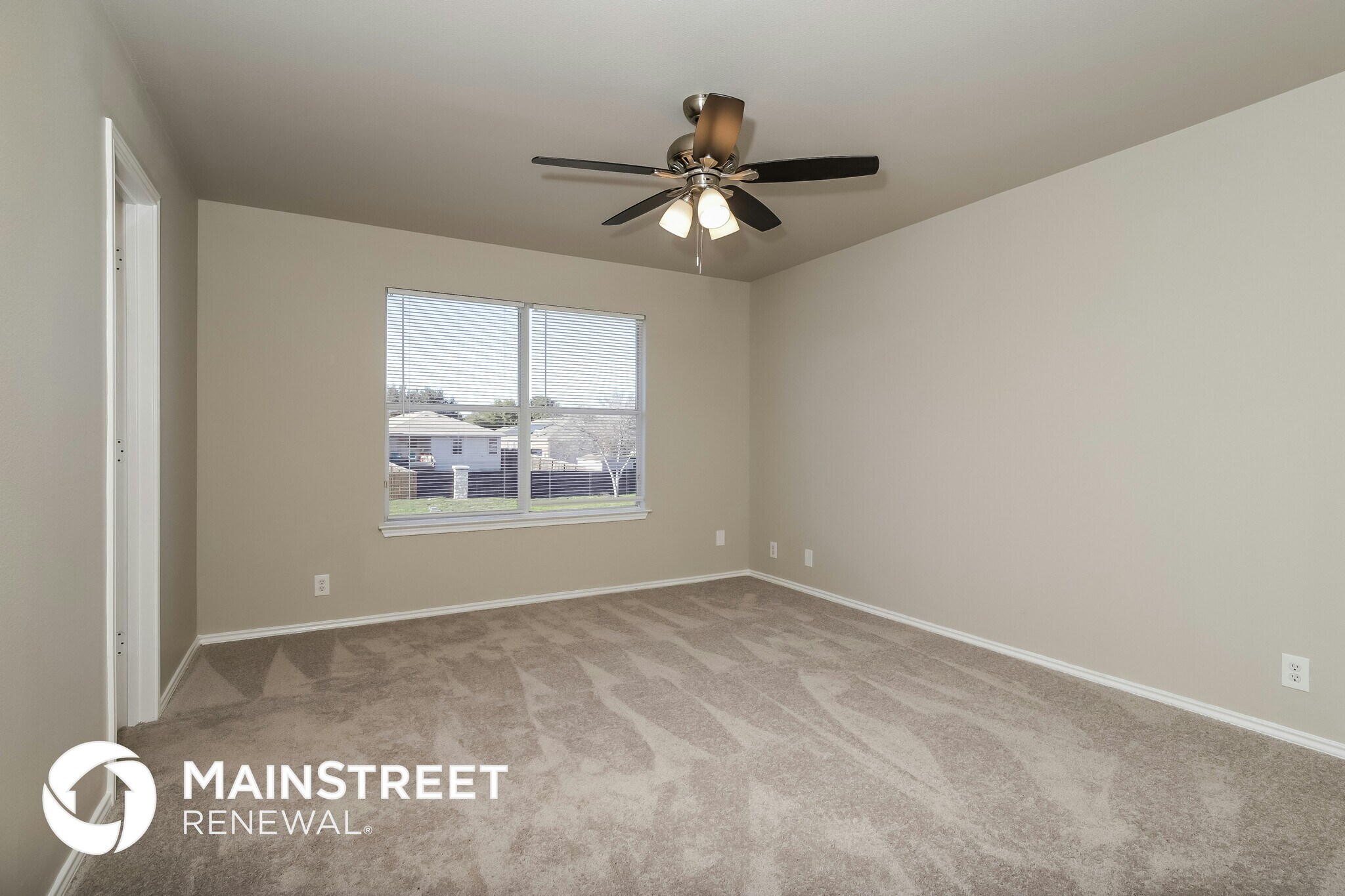 Building Photo - 3927 Nuttall Oak Dr