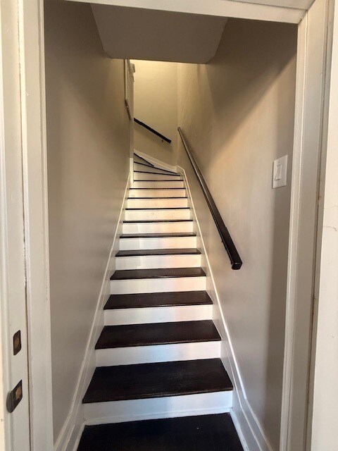 Building Photo - 3651 W Grenshaw St