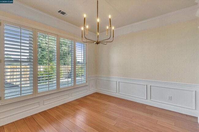 Building Photo - 4719 Golden Bear Dr