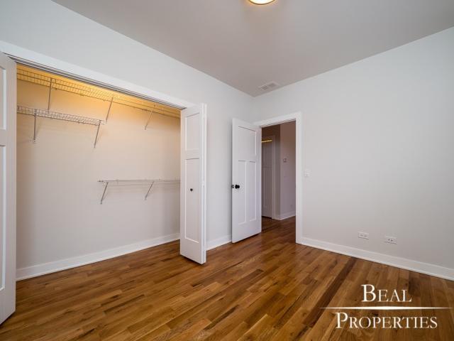 Building Photo - 2 bedroom in CHICAGO IL 60625