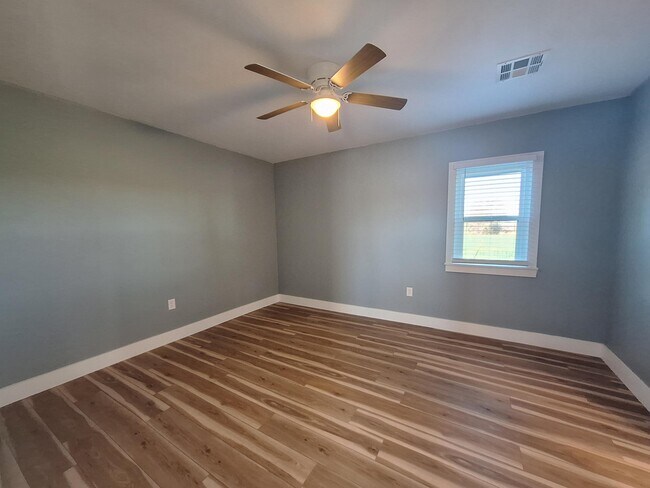 Building Photo - 3405 N Redlands Rd