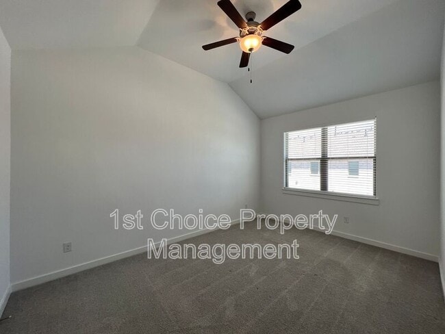 Building Photo - 6573 Iron Horse Blvd