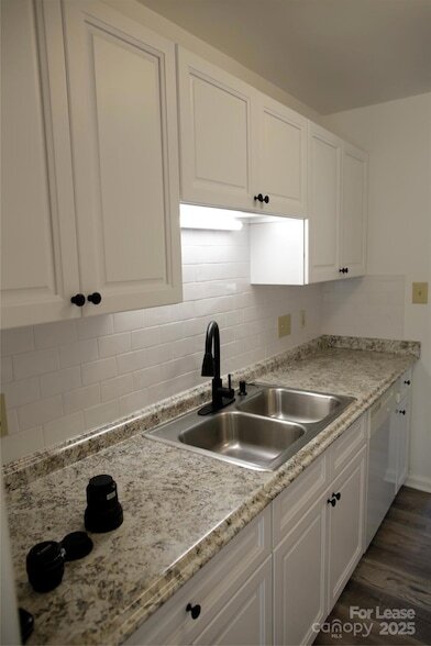 Building Photo - 12300 Rock Canyon Dr