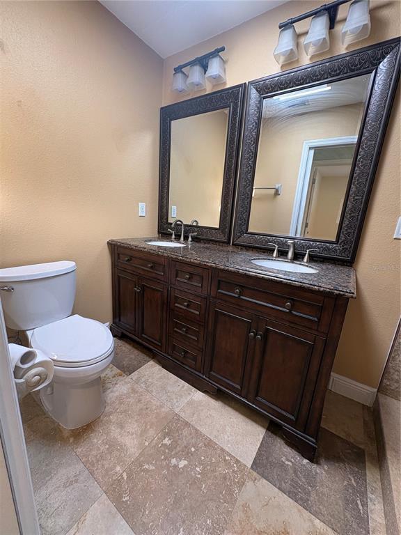 Building Photo - 218 Lewis Blvd SE