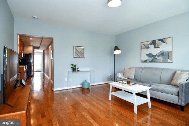 Primary Photo - 1643 Montello Ave NE