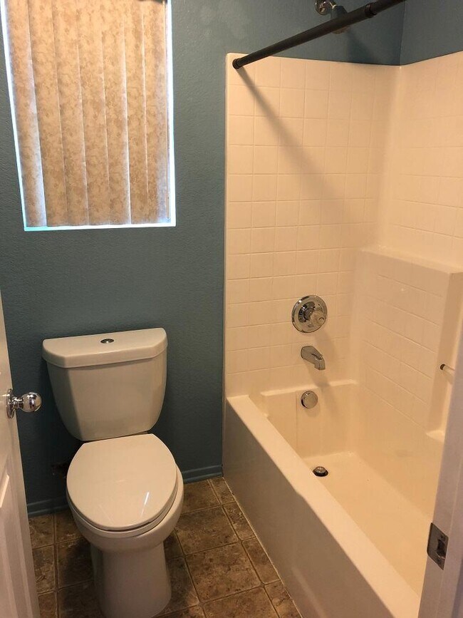 Building Photo - 24829 River Oak Ct
