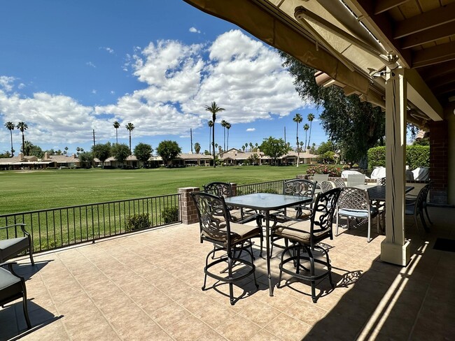 Building Photo - 264 Avenida del Sol