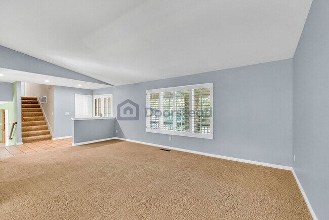 Building Photo - 30 Pony Ct