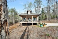 Building Photo - 540 Doe Run