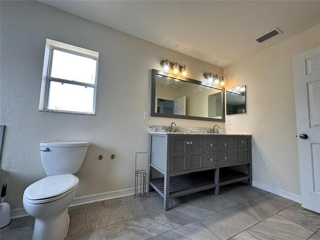 Building Photo - 7232 Seedpod Loop