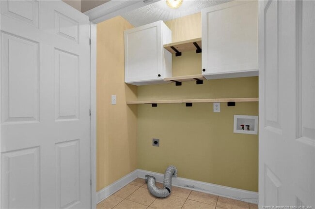 Building Photo - 175 Seabiscuit Dr