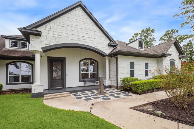 Primary Photo - 7811 Bent Green Ln