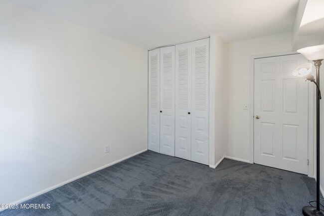 Building Photo - 2504 Lighthouse Ln
