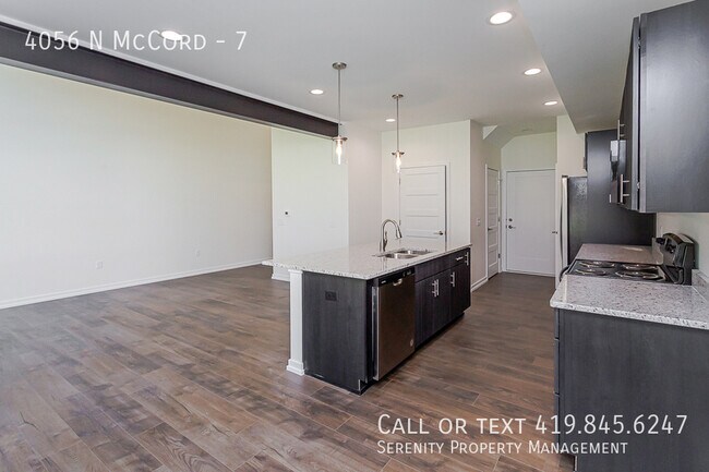 Building Photo - 4056 N McCord-7