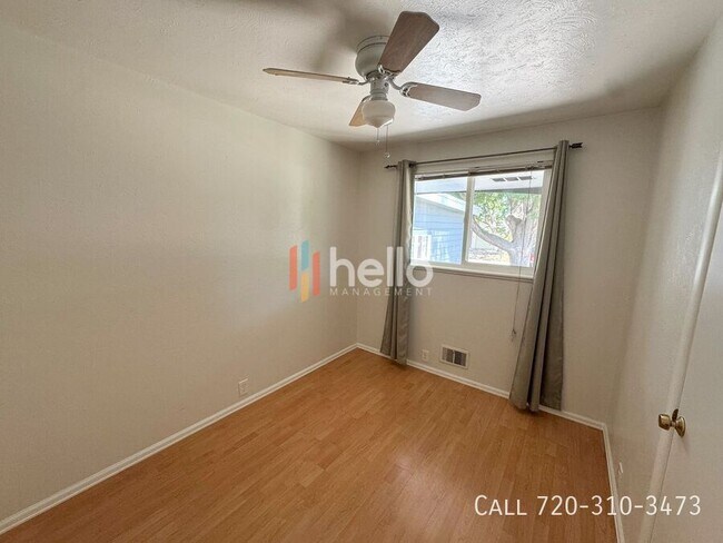 Building Photo - 6527 Otis St