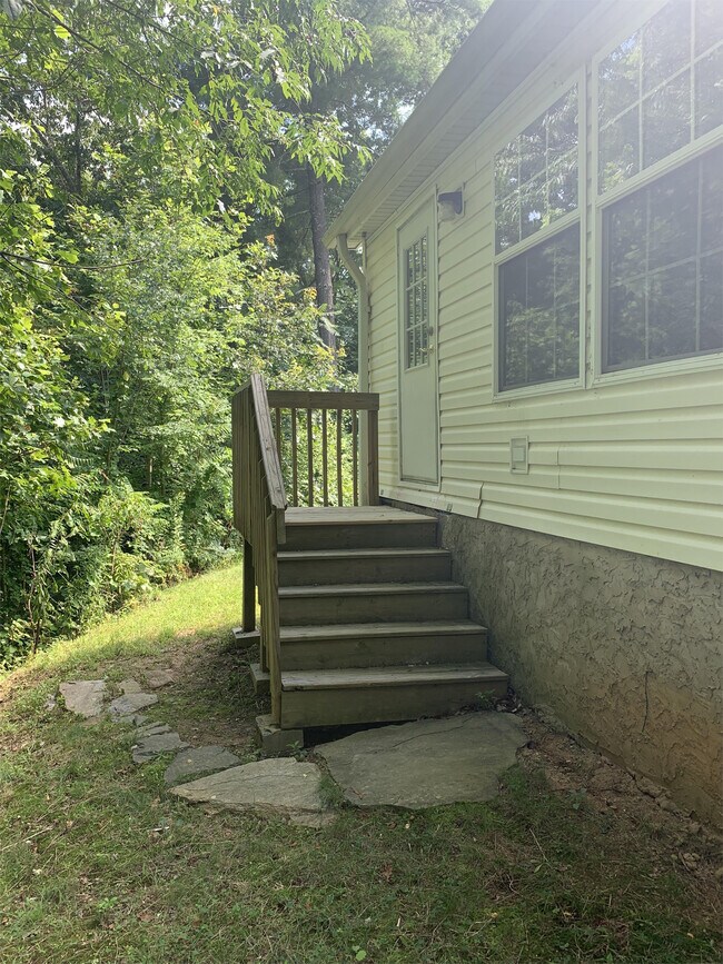 Building Photo - 96 White Oak Gap Rd