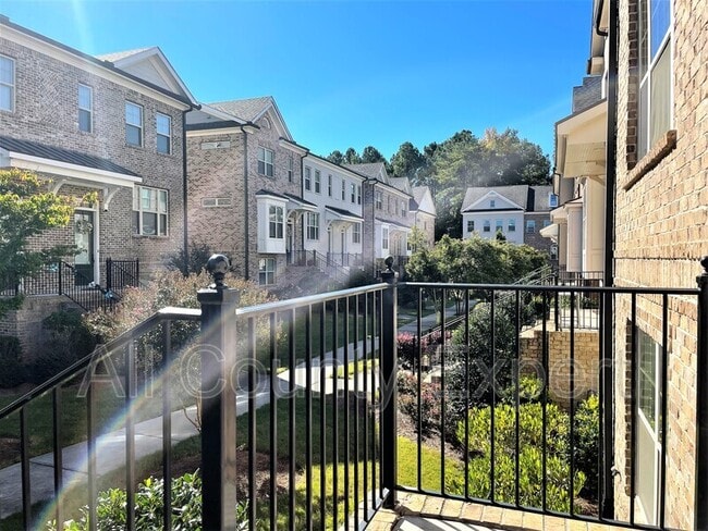 Building Photo - 113 Laurel Crst Aly