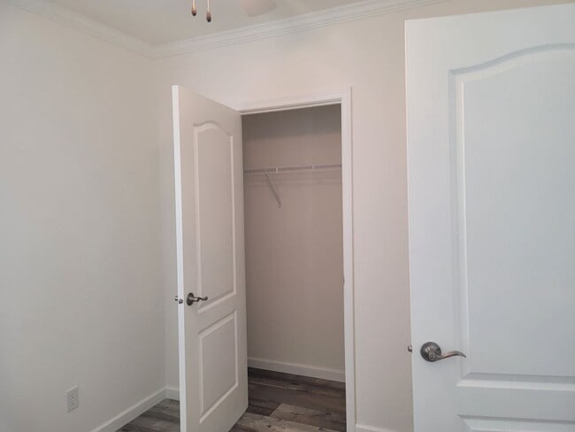 Building Photo - 5603 Eugene Dr