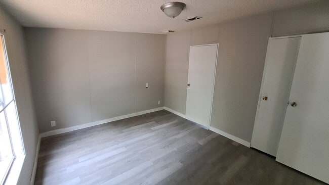 Building Photo - 40 Ginger Ln