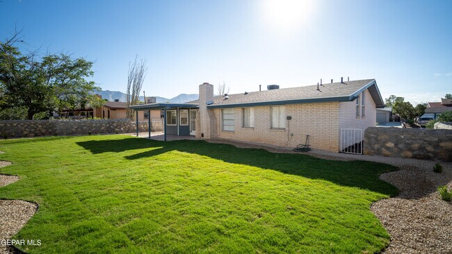 Building Photo - 7113 Cerro Negro Dr