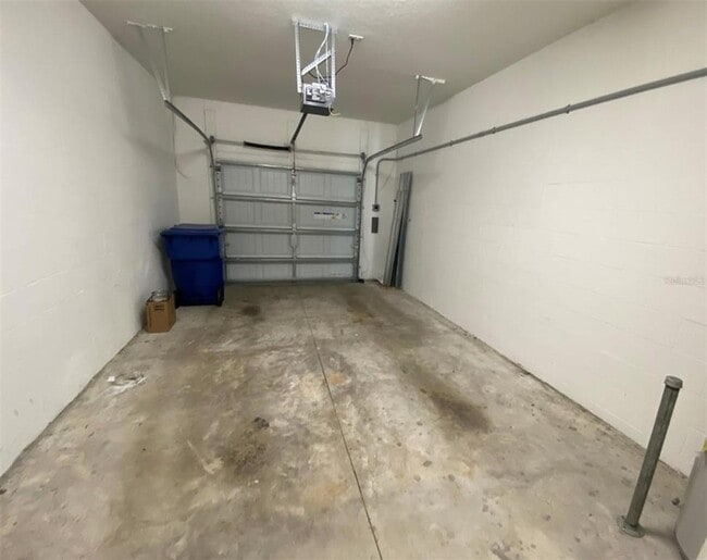 Building Photo - 12013 Greengate Dr