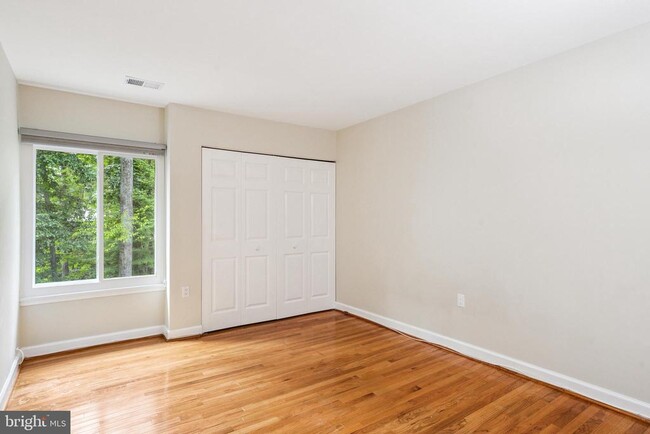 Building Photo - 8080 Inverness Ridge Rd
