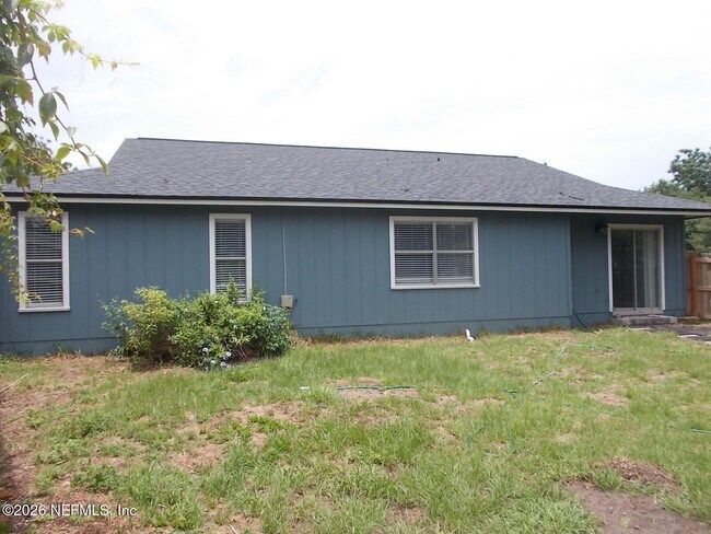 Building Photo - 7529 Falcon Trace Dr W