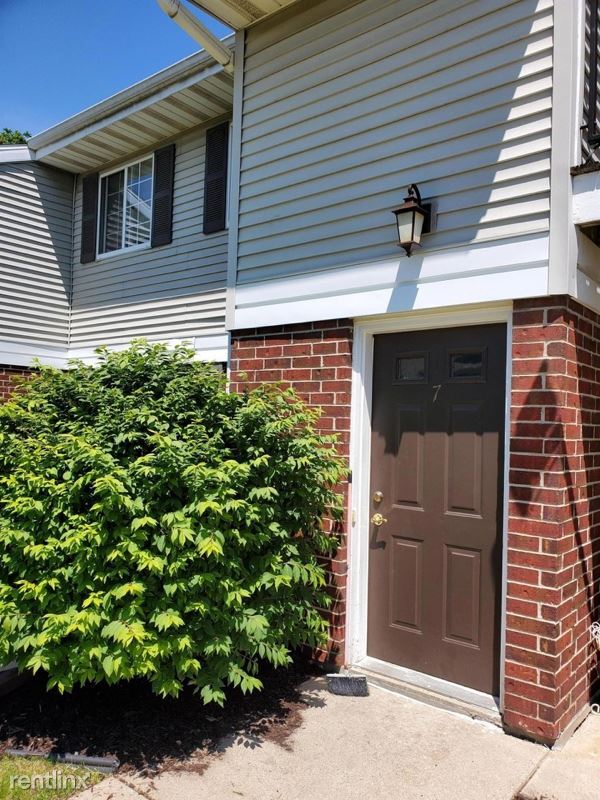 Primary Photo - N110W17051 Ashbury Ln