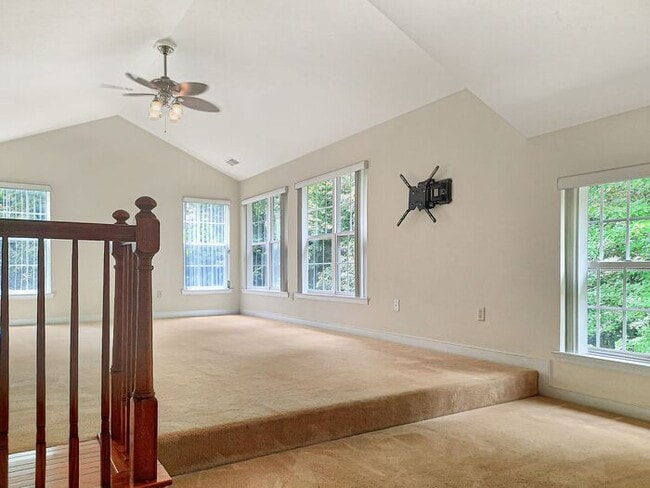 Building Photo - Single Family Home with 2 Car Garage Deck ...