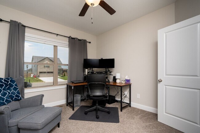 Building Photo - Beautiful 4-Bedroom Home with Bonus Room