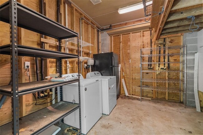 Building Photo - 180 Grove Rd